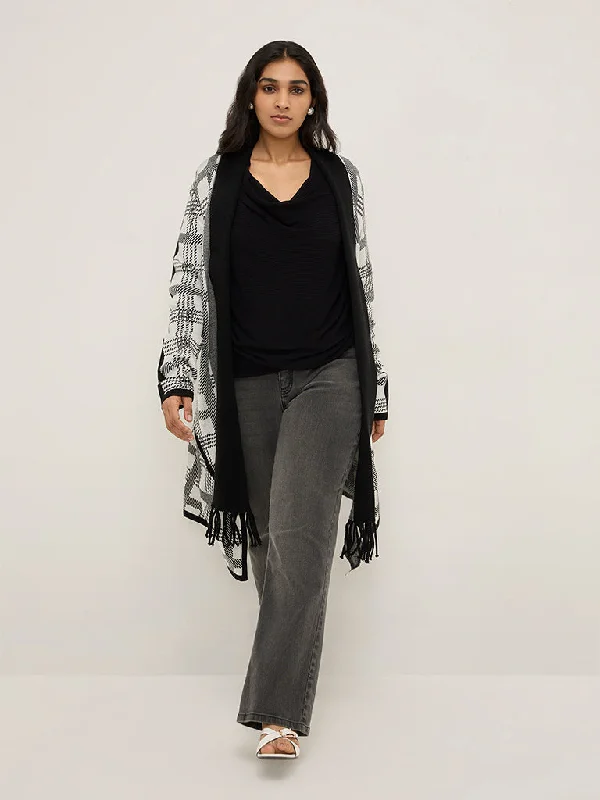 Gia Black and Grey Checkered Long Coat Kimono Robe Cloak